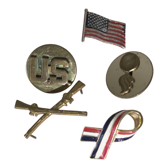 Waving American Flag Lapel Tie Pin – Gold Trim – USA Patriotic – 1" x 0.5" - Picture 6 of 7